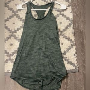 Lulu lemon tank.